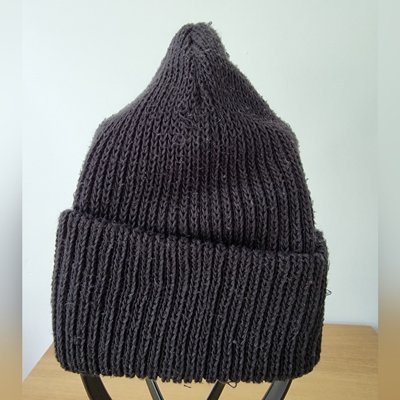 The North Face Logo Box Beanie Hat - Picture 3 of 9